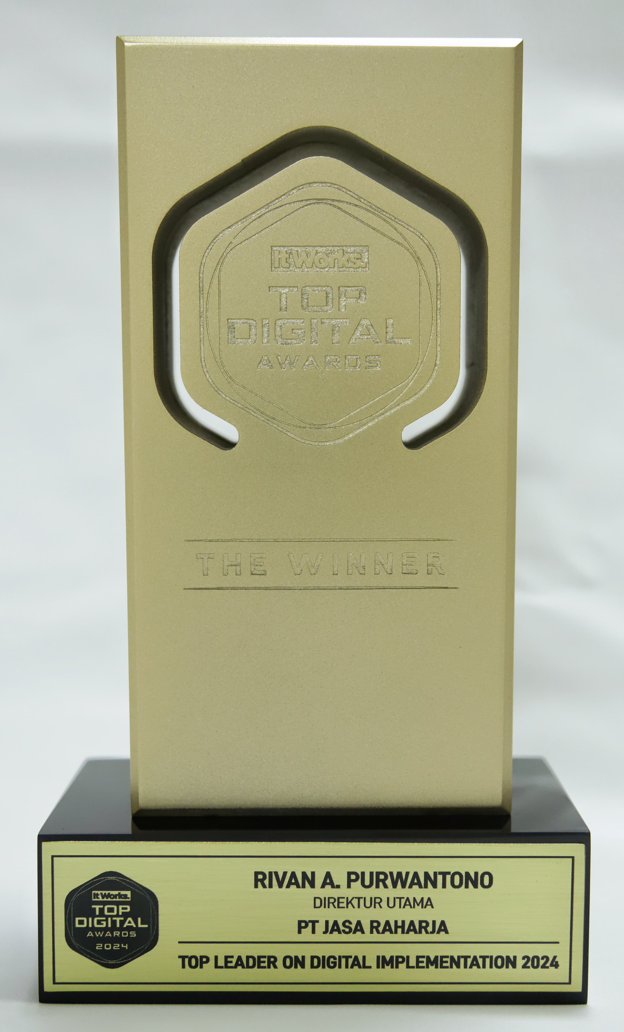 Penghargaan Keunggulan Perusahaan 2015